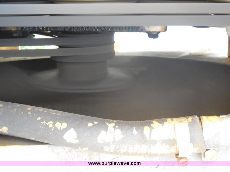 image for item E7703 1985 Grove RT522 rough terrain crane