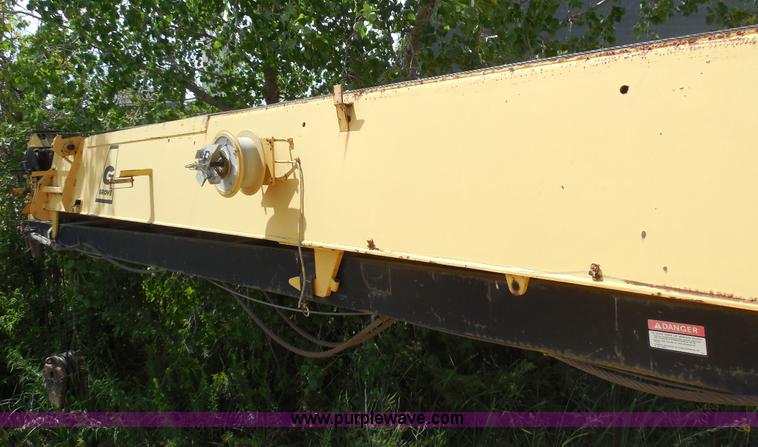 image for item E7703 1985 Grove RT522 rough terrain crane