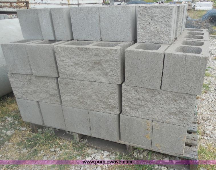 image for item E7705 Assorted concrete blocks