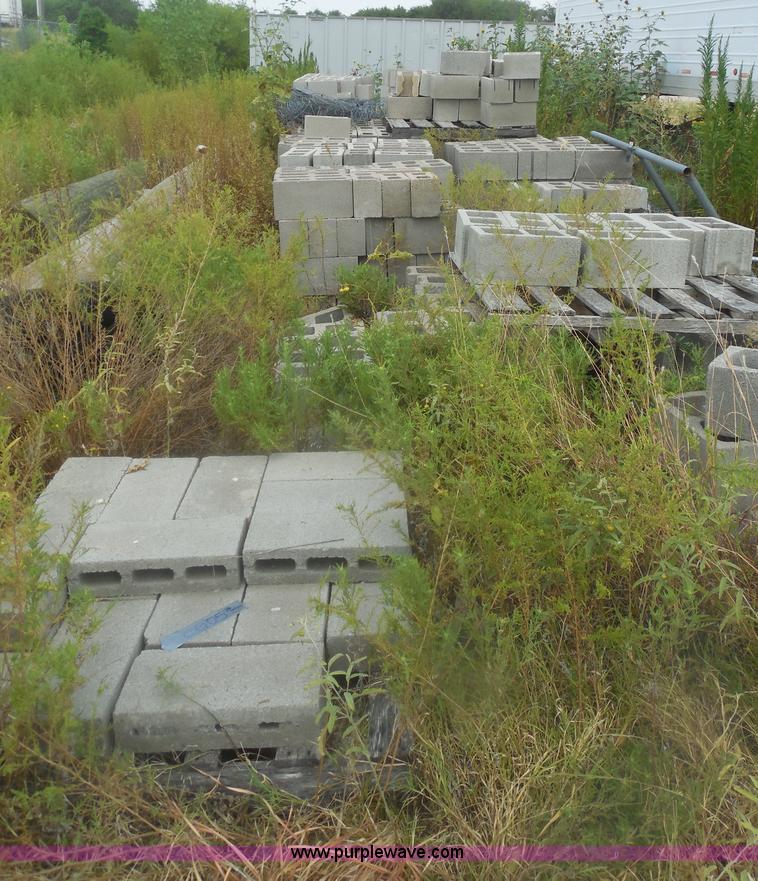 image for item E7705 Assorted concrete blocks