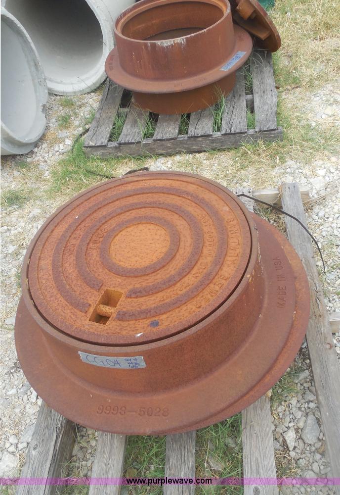 image for item E7724 (4) manhole covers