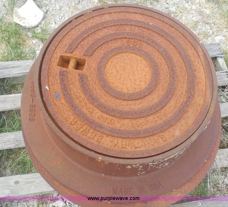 image for item E7724 (4) manhole covers