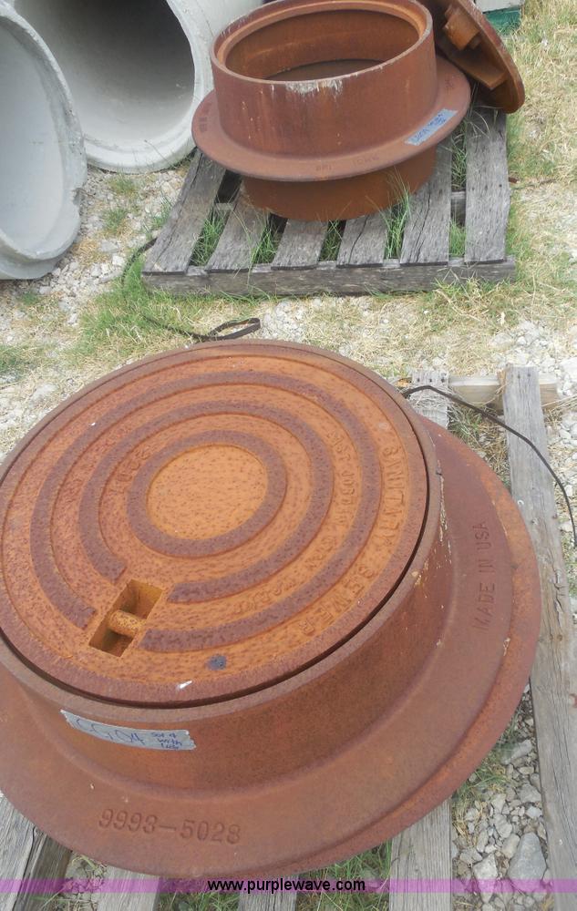 image for item E7724 (4) manhole covers