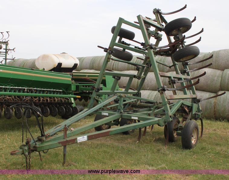 image for item G4134 Baker 4100 chisel plow