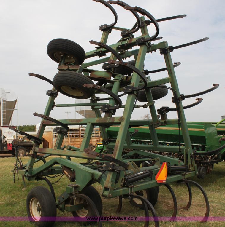 image for item G4134 Baker 4100 chisel plow