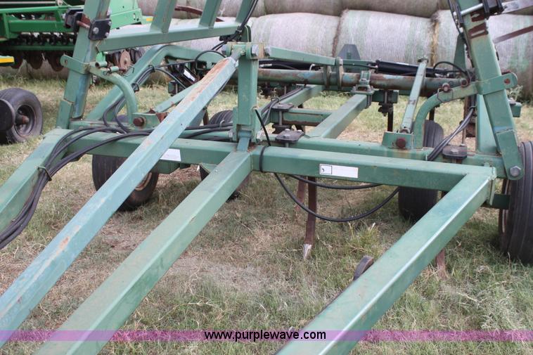 image for item G4134 Baker 4100 chisel plow