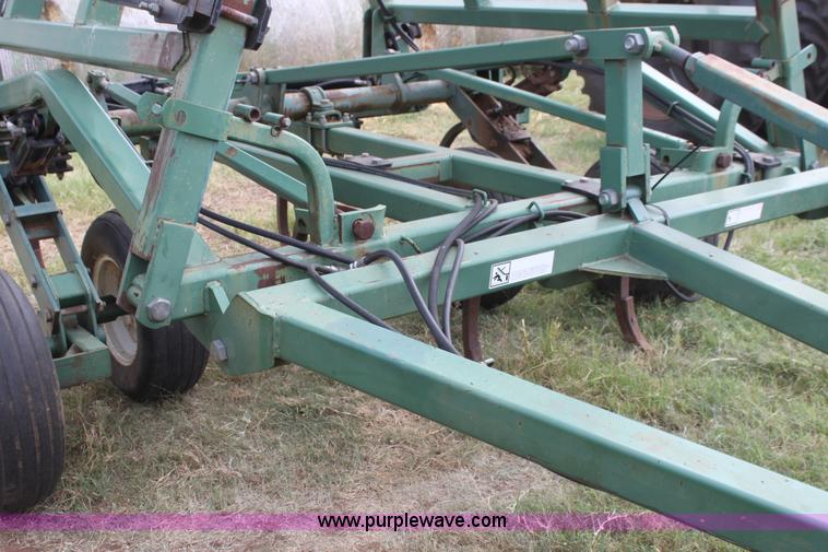 image for item G4134 Baker 4100 chisel plow