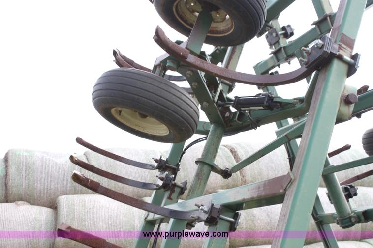 image for item G4134 Baker 4100 chisel plow