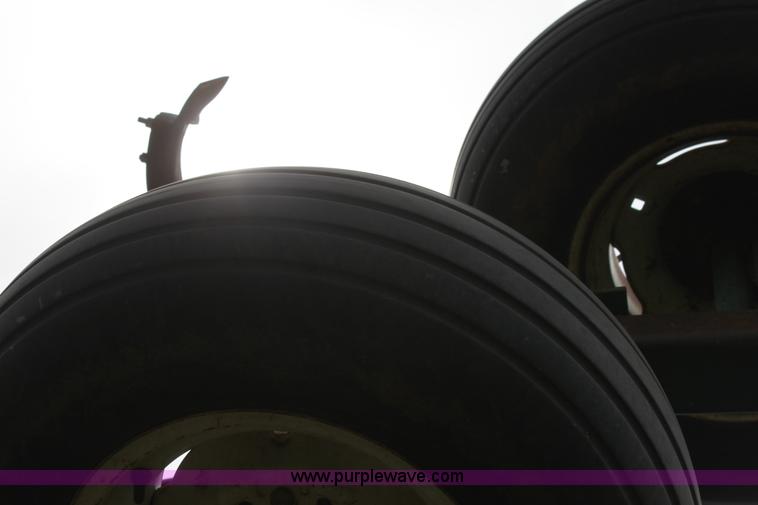 image for item G4134 Baker 4100 chisel plow