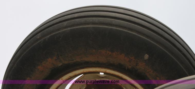 image for item G4134 Baker 4100 chisel plow