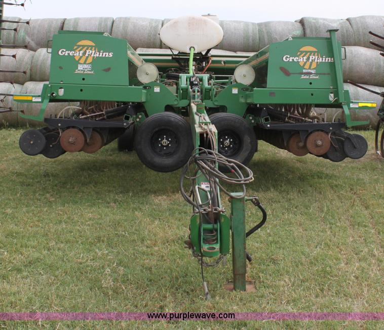 image for item G4135 2003 Great Plains 3S-4000 drill