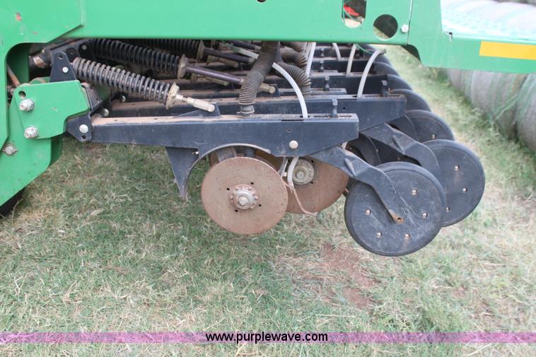 image for item G4135 2003 Great Plains 3S-4000 drill