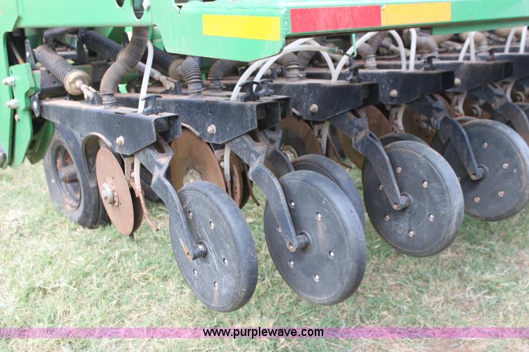 image for item G4135 2003 Great Plains 3S-4000 drill