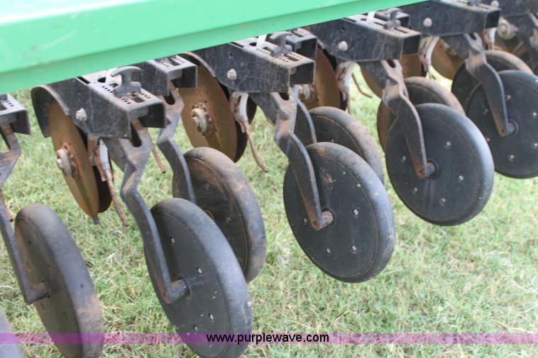 image for item G4135 2003 Great Plains 3S-4000 drill