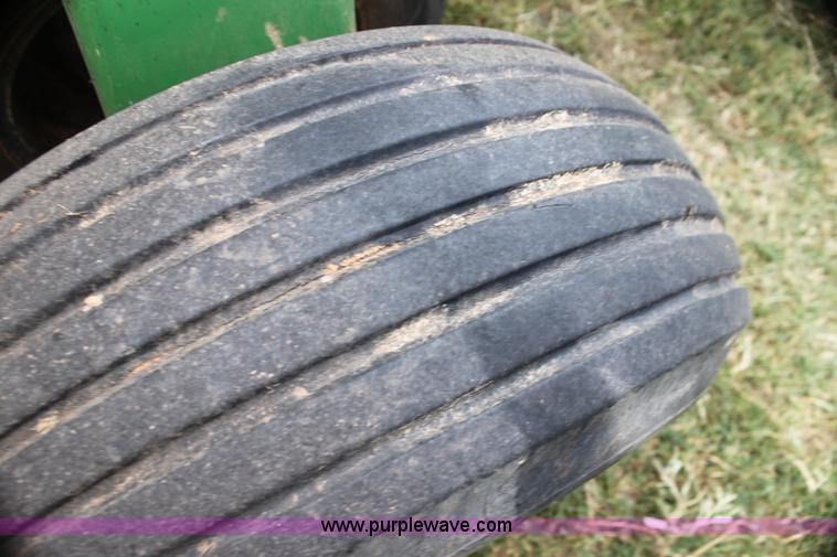 image for item G4135 2003 Great Plains 3S-4000 drill