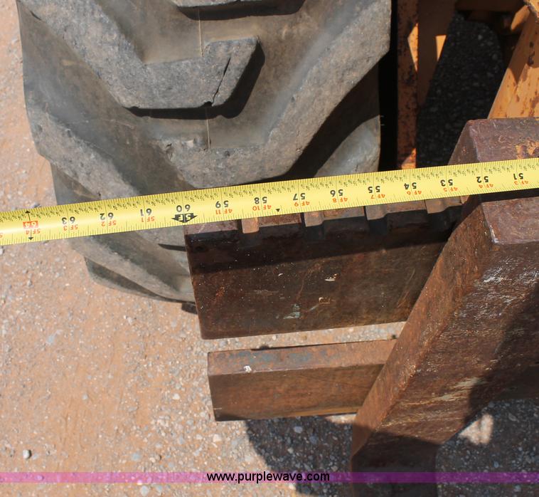 image for item G5805 1986 Case 586E Construction King forklift