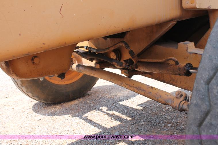 image for item G5805 1986 Case 586E Construction King forklift