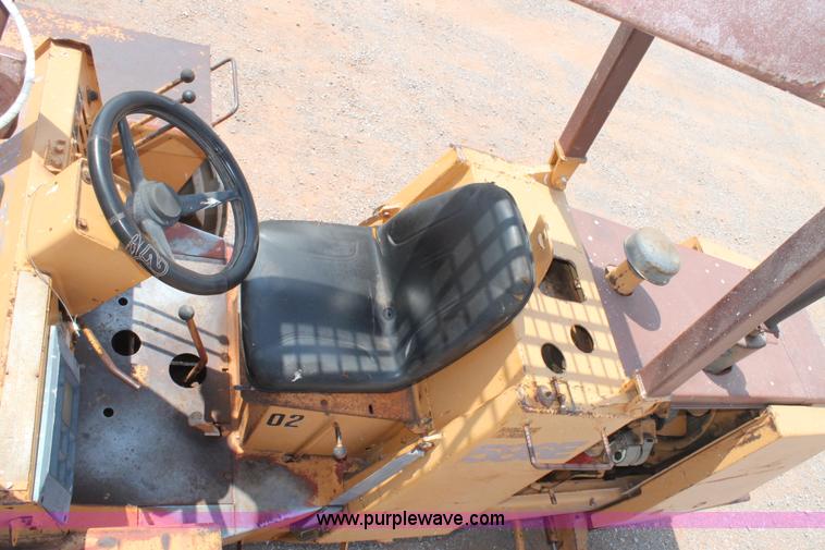 image for item G5805 1986 Case 586E Construction King forklift