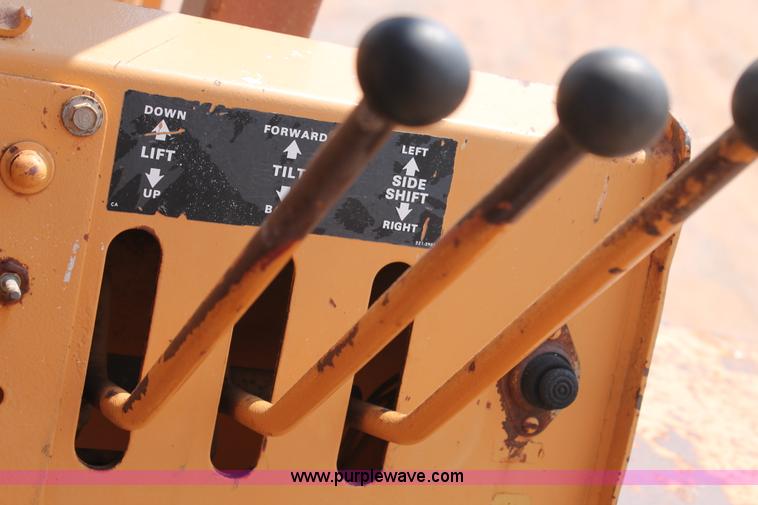 image for item G5805 1986 Case 586E Construction King forklift