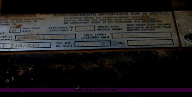 image for item G5809 2002 Mack CH613 semi truck