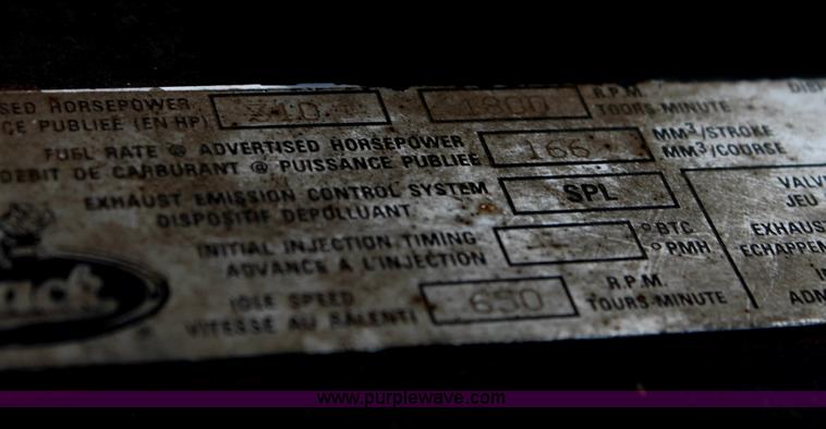 image for item G5809 2002 Mack CH613 semi truck