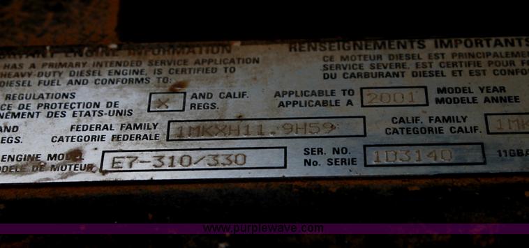 image for item G5809 2002 Mack CH613 semi truck