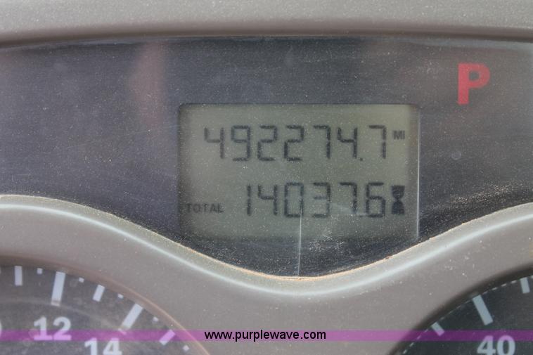 image for item G5809 2002 Mack CH613 semi truck