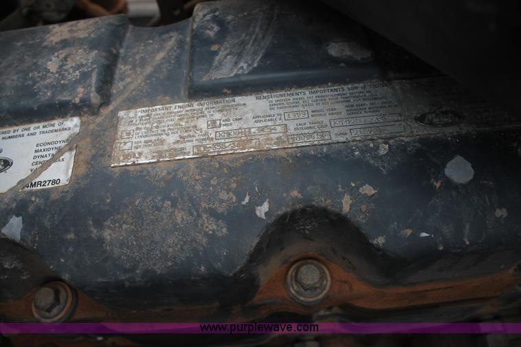 image for item G5810 2000 Mack CH613 semi truck