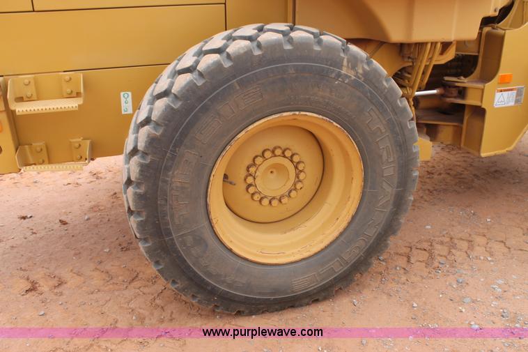 image for item G5814 1998 Caterpillar 924F wheel loader