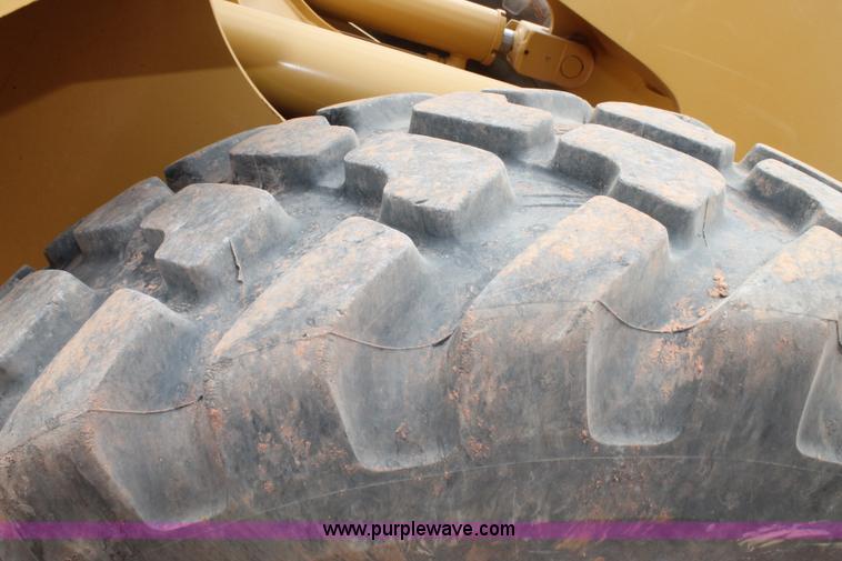 image for item G5814 1998 Caterpillar 924F wheel loader