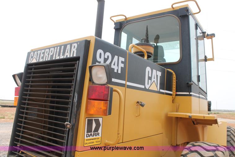 image for item G5814 1998 Caterpillar 924F wheel loader