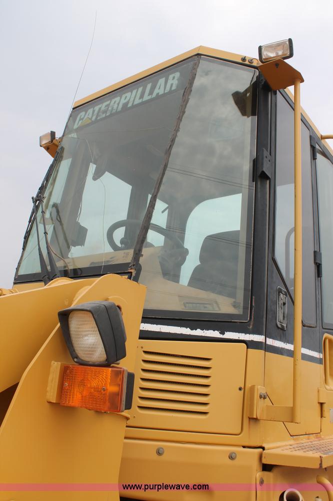 image for item G5814 1998 Caterpillar 924F wheel loader