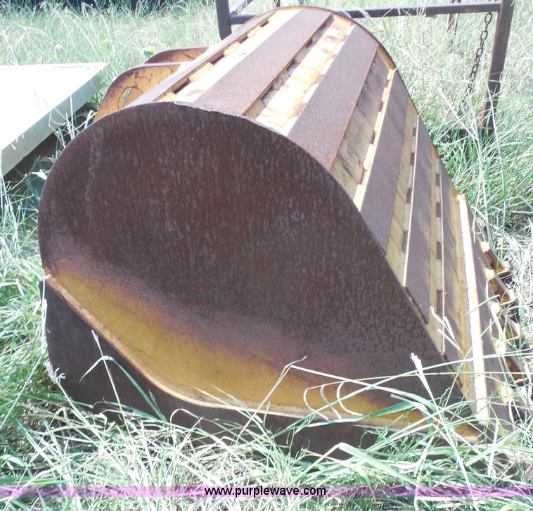 image for item I1430 33"W seven tooth bucket