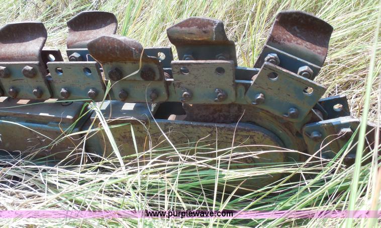 image for item I1432 Lowe 14E hydraulic breaker attachment