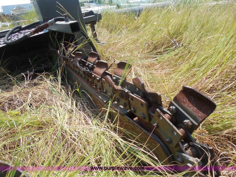 image for item I1432 Lowe 14E hydraulic breaker attachment