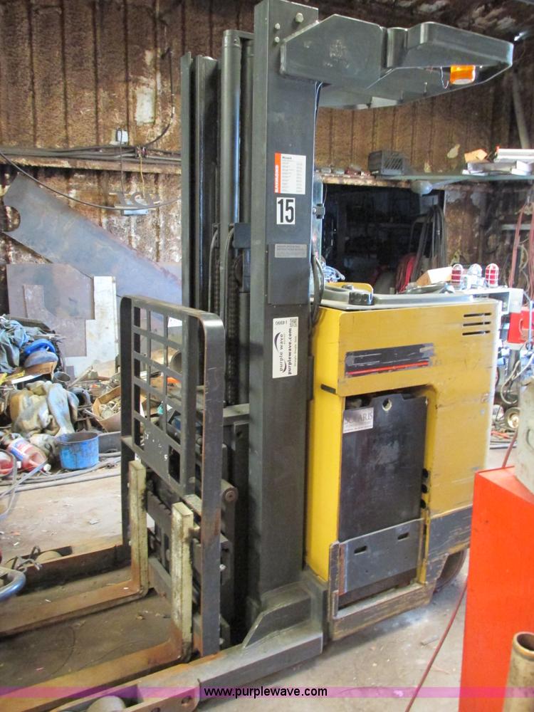 image for item I4490 Caterpillar NRR30S electric forklift