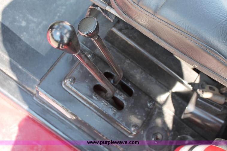 image for item I7752 1992 Taylor TE2505 Big Red lift truck