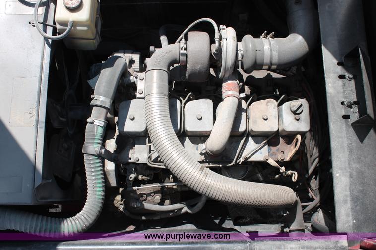 image for item I7752 1992 Taylor TE2505 Big Red lift truck