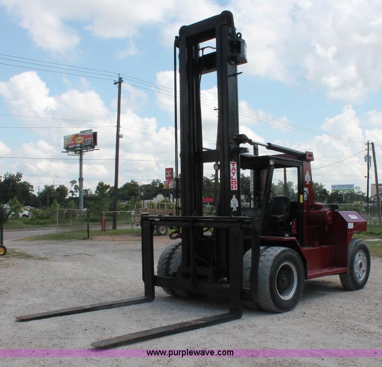 image for item I7752 1992 Taylor TE2505 Big Red lift truck