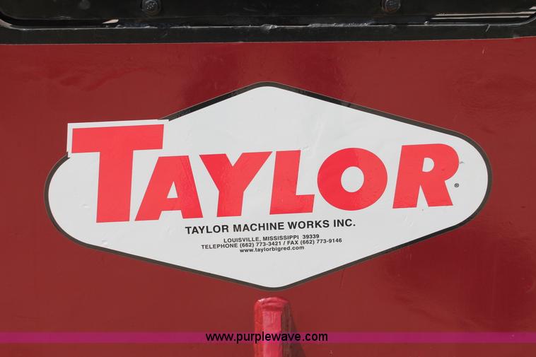 image for item I7752 1992 Taylor TE2505 Big Red lift truck