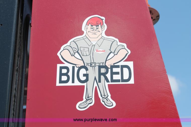image for item I7752 1992 Taylor TE2505 Big Red lift truck