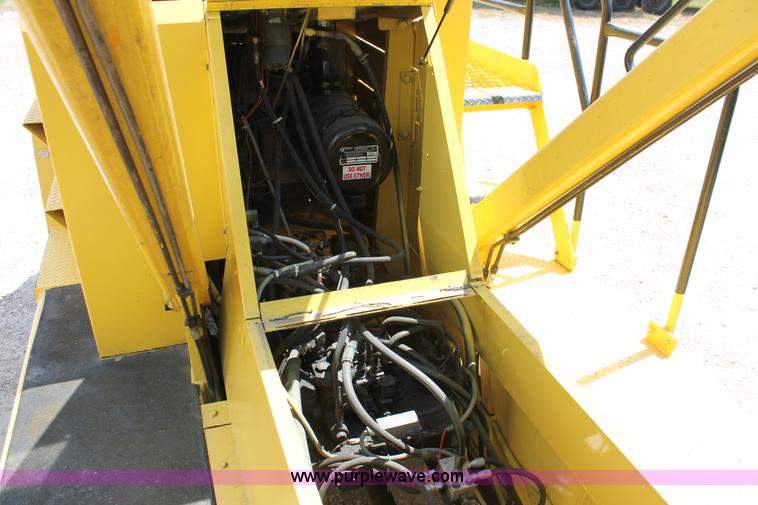 image for item I7754 2000 Omega 5ECH container handler