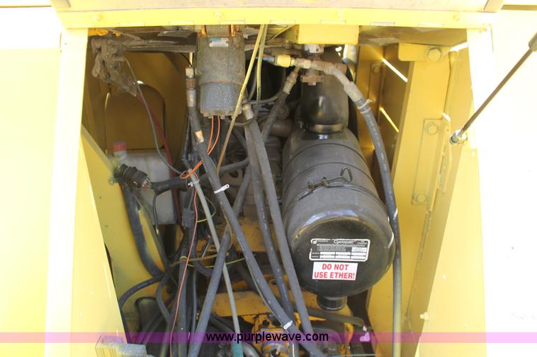 image for item I7754 2000 Omega 5ECH container handler