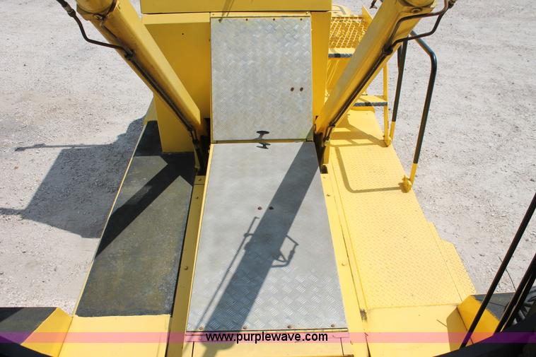 image for item I7754 2000 Omega 5ECH container handler