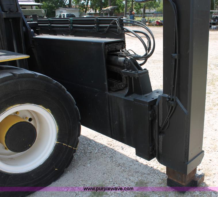 image for item I7754 2000 Omega 5ECH container handler