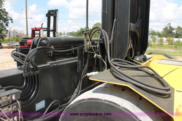 image for item I7754 2000 Omega 5ECH container handler