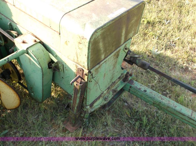 image for item M9259 John Deere 224WS square baler