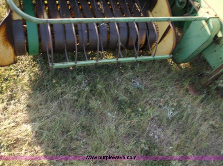 image for item M9259 John Deere 224WS square baler