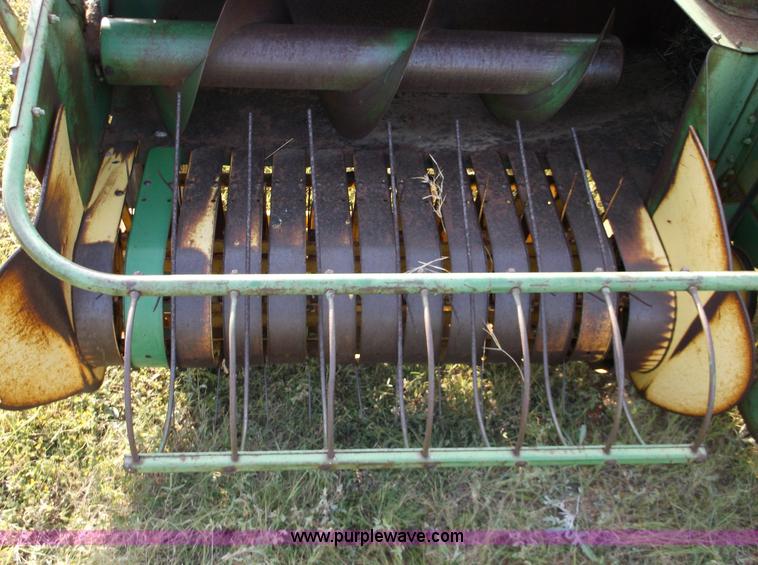 image for item M9259 John Deere 224WS square baler