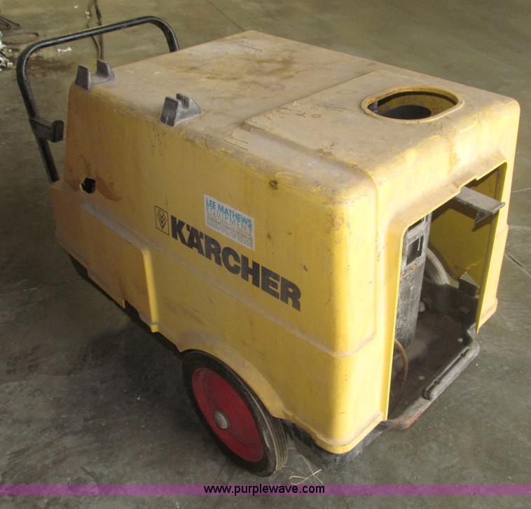 image for item AE9454 1993 Karcher 955 portable hot water pressure washer